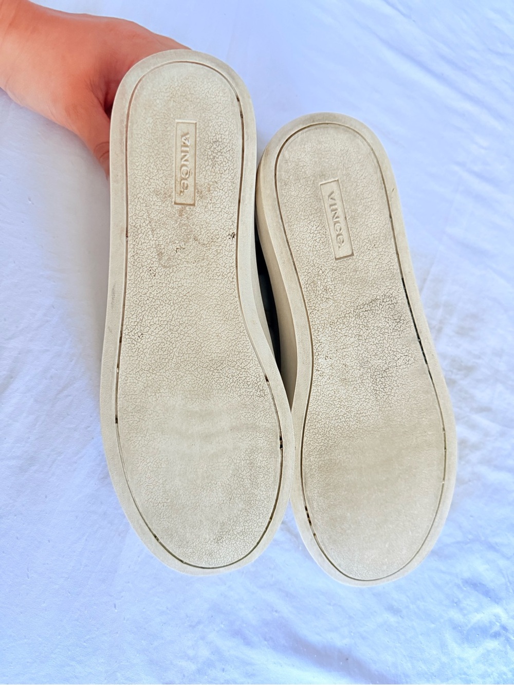 Vince 8.5 Leather Nude Minimalist Neutral Sneakers - Picture 5 of 9
